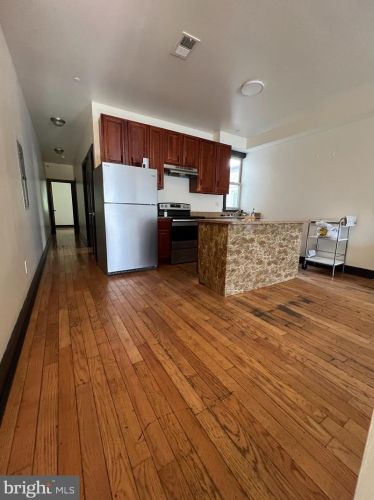 2036 19 St, Philadelphia PA 19121-4120 exterior