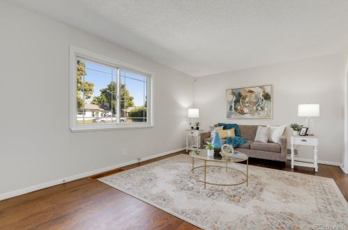880 Shoshone St, Denver, CO 80223-2516