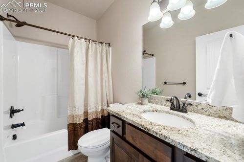 1316 Longs Pt, Woodland Park CO 80863-5306 exterior