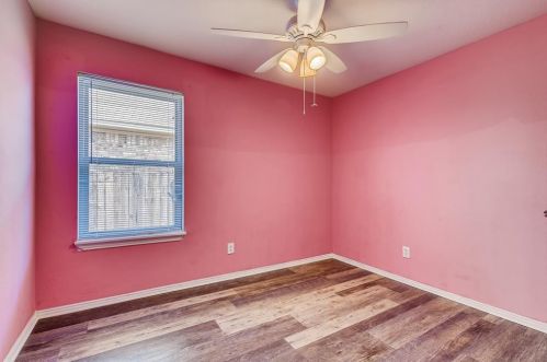 9324 Cynthia Ct, Fort Worth TX  76140-5170 exterior