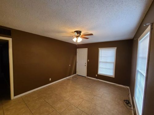 8037 Downe Dr, Fort Worth TX  76108-3135 exterior