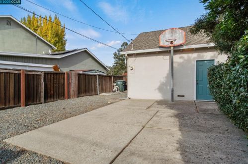4566 Lincoln Dr, Concord CA  94521-1332 exterior
