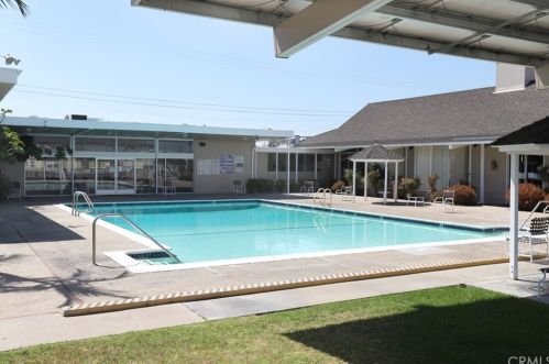 54 Maple Via, Anaheim CA  92801-1036 exterior