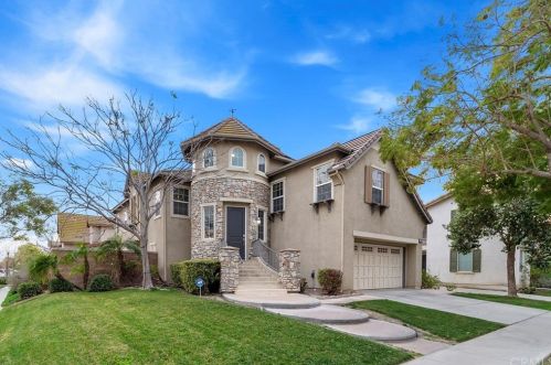7985 Yeager St, Chino, CA 91708-7612