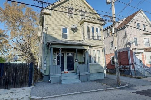 117 Hanover St, Providence, RI 02907-2774