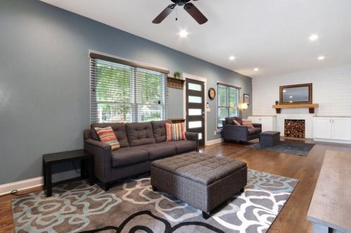 2552 Knox St, Atlanta GA  30317-2830 exterior