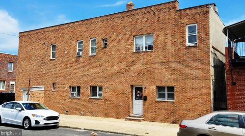 2441 11 St, Philadelphia PA  19133-1414 exterior