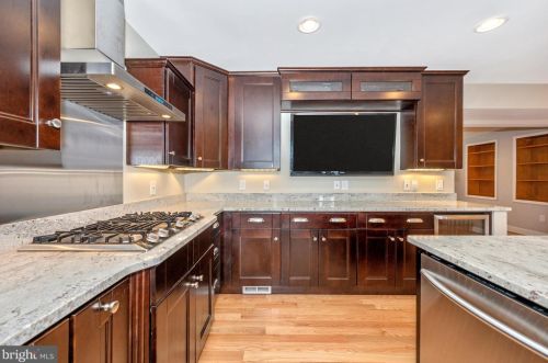 1306 Leister Dr, Silver Spring MD 20904-1547 exterior