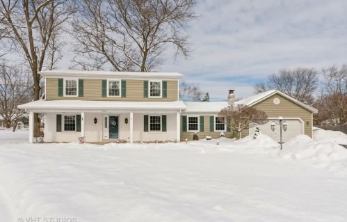 1119 Rye Ct, Batavia, IL 60510-3324