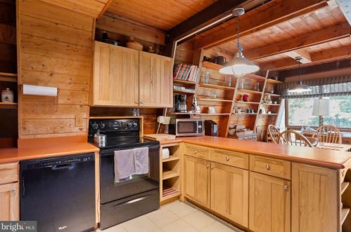 85 Audubon Rd, Hedgesville WV exterior