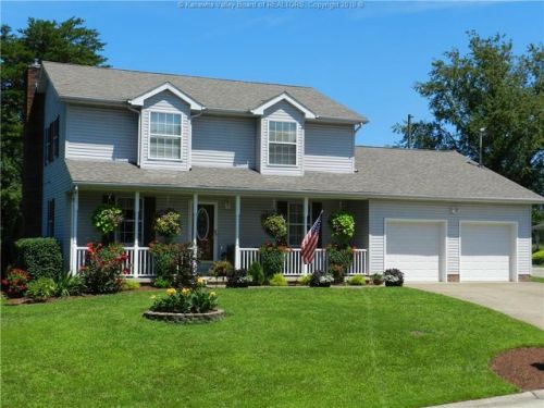 199 Ralph Dr, Hurricane, WV 25526-8508
