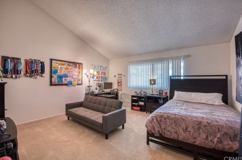 6 Whitney, Irvine CA  92620-3386 exterior