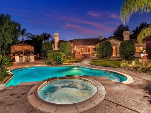 1914 Sycamore Hill Dr, Riverside, CA 92506-4669