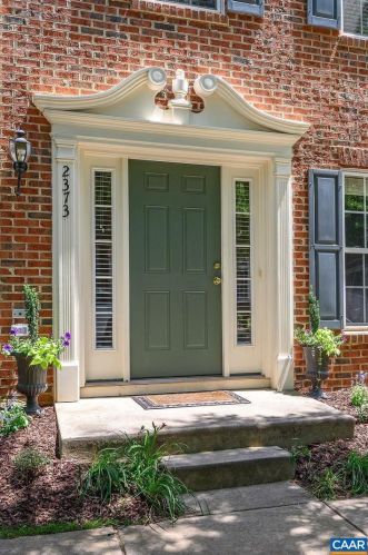 2373 Abington Dr, Charlottesville, VA 22911-5607