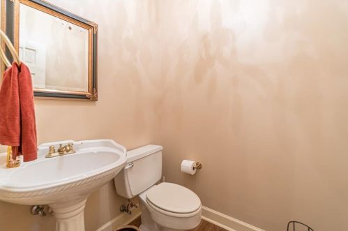 2101 Bohler Rd, Atlanta GA  30318-1515 exterior