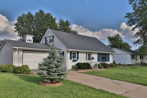 5402 Arrow Dr, Peoria IL  61614-3719 exterior