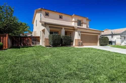 1151 Christa Cir, San Jacinto, CA 92582-3086