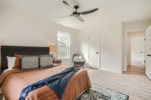 8408 Cayuga Dr, Austin TX 78749-3972 exterior