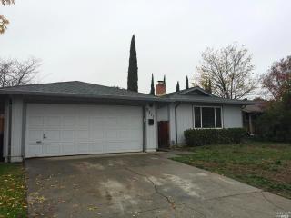 2711 Marigold Dr, Fairfield, CA 94533-1136