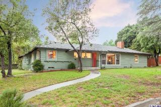 2241 Santa Rosa Ave, Altadena, CA 91001-2944