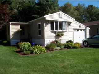 149 Codfish Corner Rd, Portsmouth, NH 03801-2006
