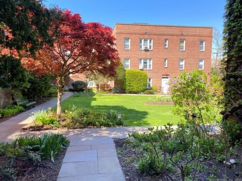 70 Strawberry Hill Ave, Stamford CT  06902-2630 exterior
