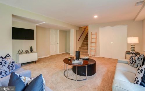 2221 Kimball Pl, Silver Spring MD 20910-1161 exterior