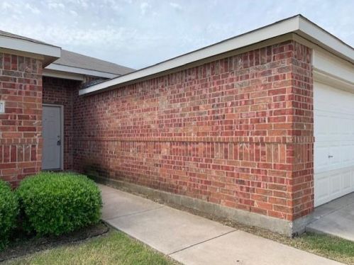 1904 Alanbrooke Dr, Fort Worth TX  76140-5162 exterior