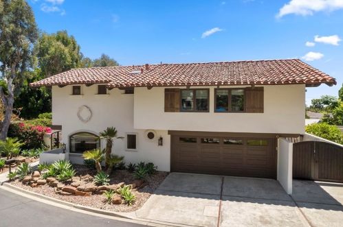 11407 Arroyo Ave, Santa Ana CA  92705-2403 exterior
