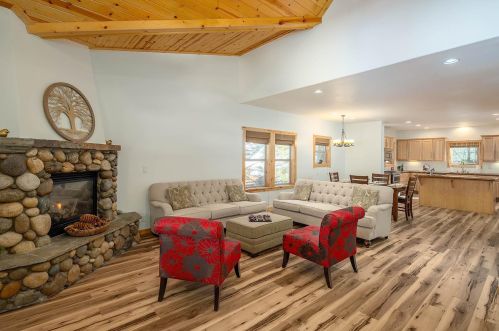 10343 Kimque Ct, Truckee, CA 96161-3177