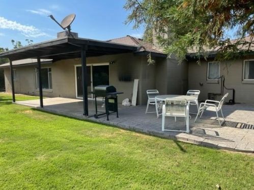 4136 Shoemake Ave, Modesto, CA 95358-8579