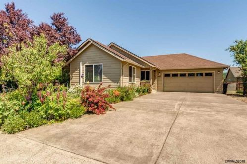 407 Bridge St, Sheridan OR  97378-1252 exterior