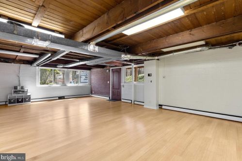 1006 Somerset Ln, Silver Spring MD 20904-6241 exterior