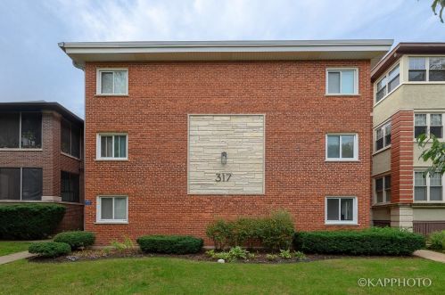 317 Wisconsin Ave, Oak Park, IL 60302-5516