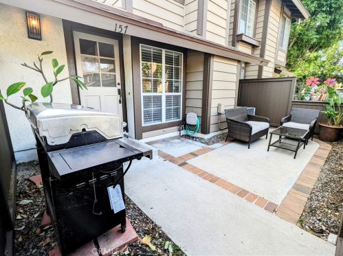 2322 Mira Ct, Anaheim, CA 92802-5525