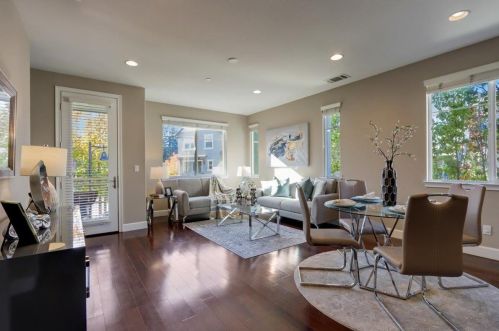 1046 Doheny Ter, Sunnyvale, CA 94085-3943