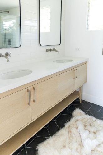 2166 Warmlands Ave, Vista CA  92084-3338 exterior