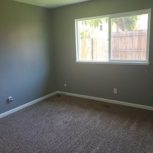 260 Earlham Dr, Turlock CA 95382-1700 exterior