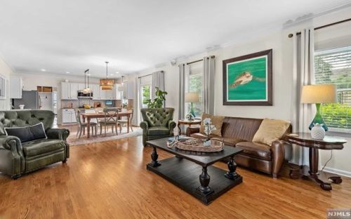 4 Morgan Ct, Dover NJ  07869-1445 exterior