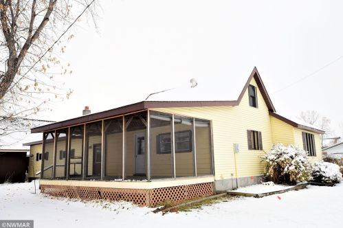 338 Minnesota Ave, Greenbush, MN 56726-1414