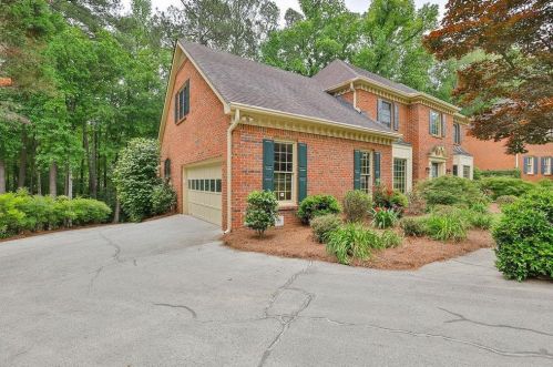 362 Westminister Ln, Lilburn, GA 30047-3062