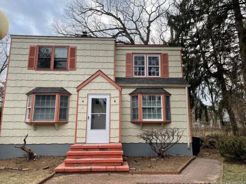 17 Hadik Pkwy, Norwalk CT  06854-3410 exterior