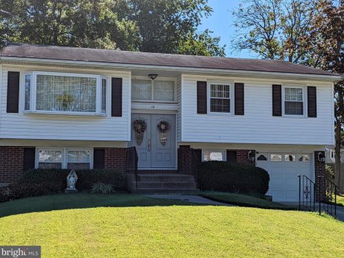 18 Curtis Ave, Stratford, NJ 08084-1015