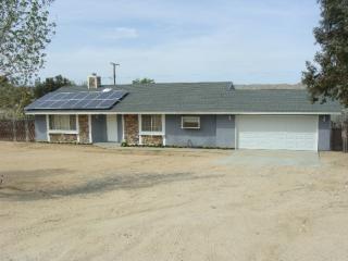 60474 Pueblo Trl, Joshua Tree CA  92252-2946 exterior