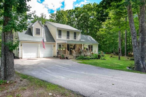 224 Elm St, Wakefield, NH 03872-3711