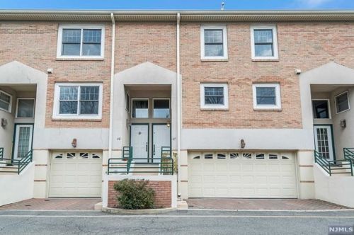 47 Grand Cove Way, Edgewater NJ  07020-7245 exterior