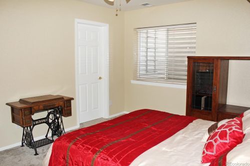 23594 Clifton Pl, Aurora CO 80016-7112 exterior