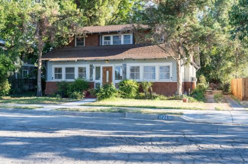 1726 Blossom St, Dos Palos, CA 93620-2707