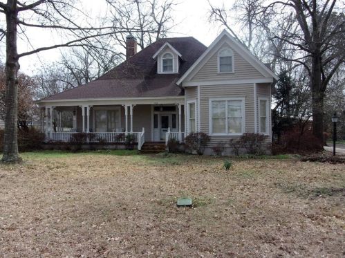 414 College St, Sulphur Springs TX  75482-3123 exterior