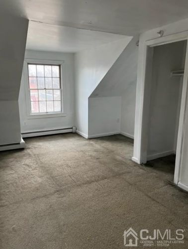 513 Stuyvesant Ave, Trenton NJ  08618-4123 exterior